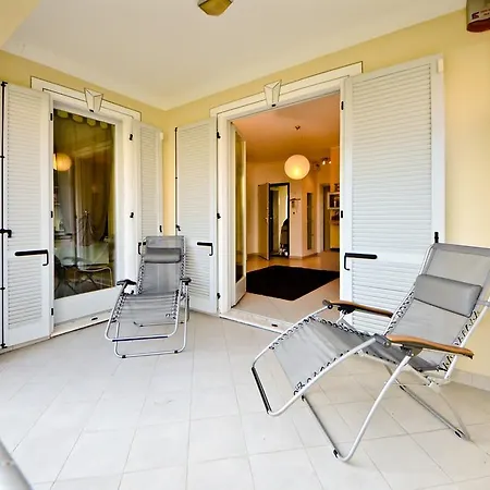 Les Palmiers By Connexion Apartment Cannes